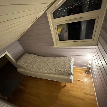 Cozy House In The Heart Of Tromsdalen. Central Тромсьо Екстериор снимка